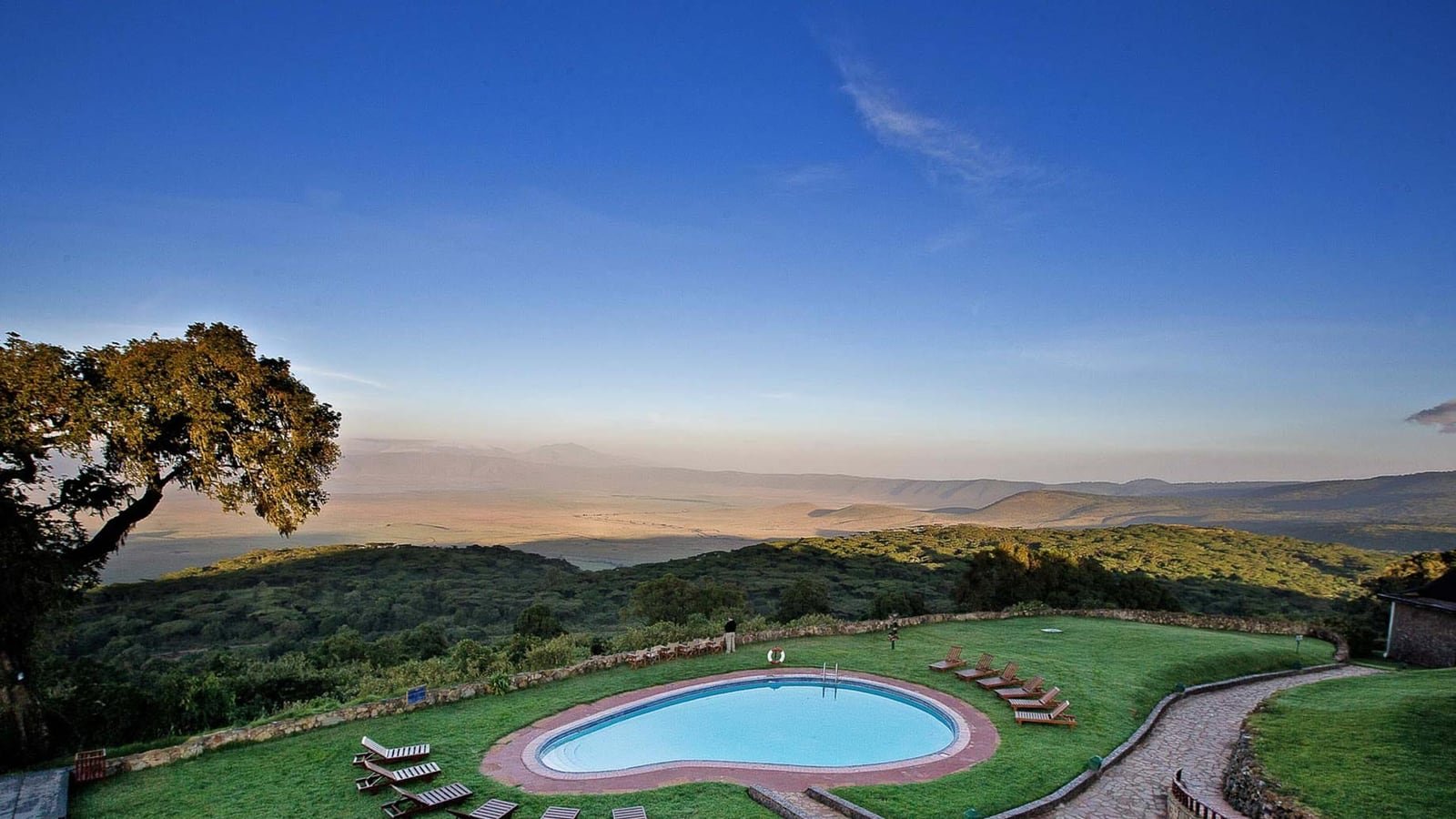 Ngorongoro Sopa Lodge, Eastern crater rim